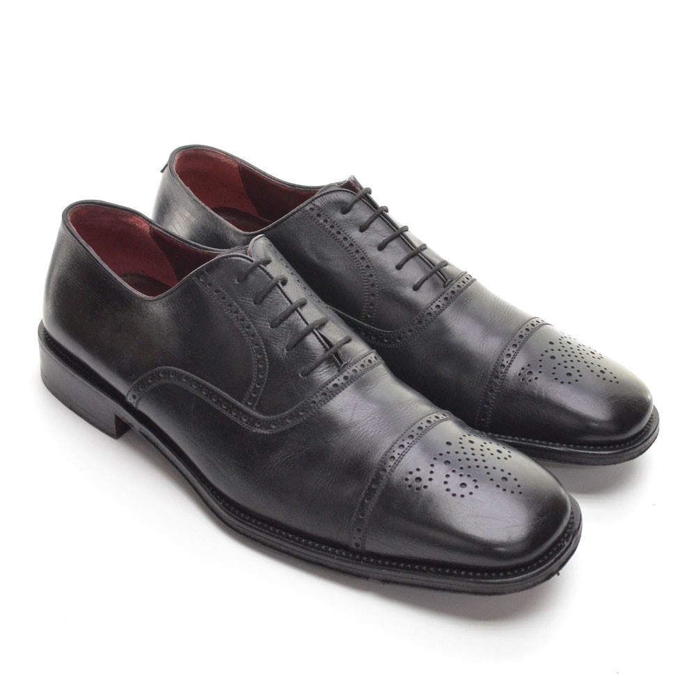 Men Bruno Magli Black Leather Brogue CapToe Oxford 11 M